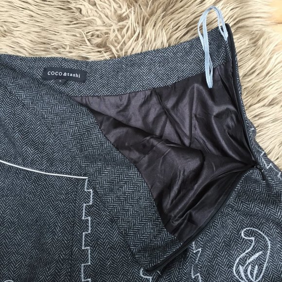 COCO & tashi grey embroidered wool blend full skirt - size S - Picture 4 of 9